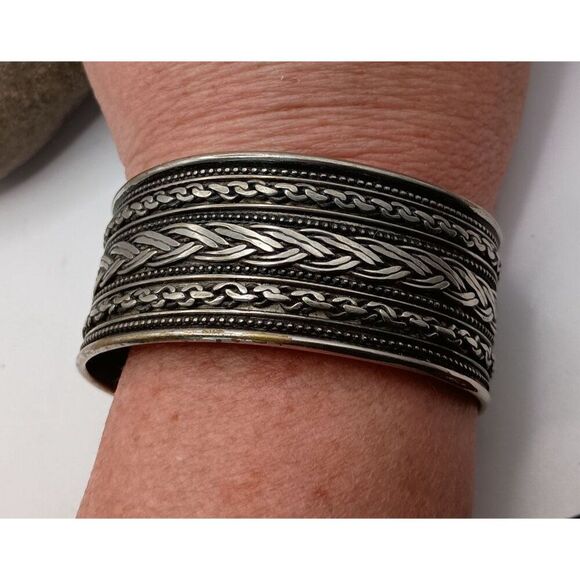 Vintage Wide Braided Silver Cuff Bracelet Mens Unisex Made in India Boho Ethnic - Picture 1 of 7